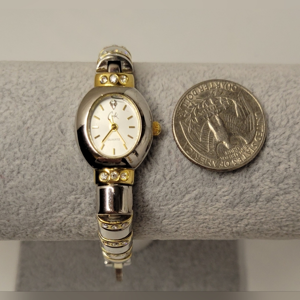 ▪︎Cache Women's Watch - Picture 2 of 8